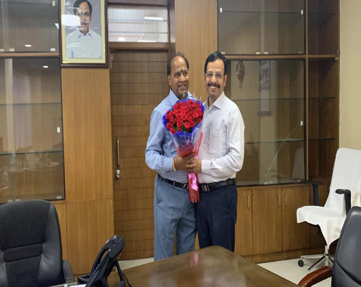 MD TSRTC V.C.SAJJANAR,IPS, CALLS ON SECRETARY (TR&B)